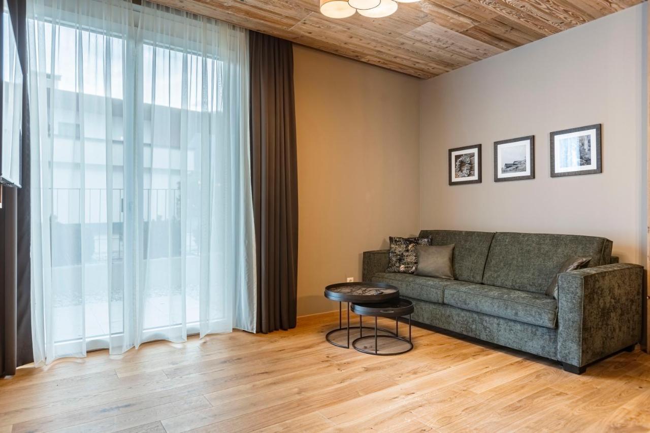 Zillertal Suites Fuegen By Alps Resorts מראה חיצוני תמונה